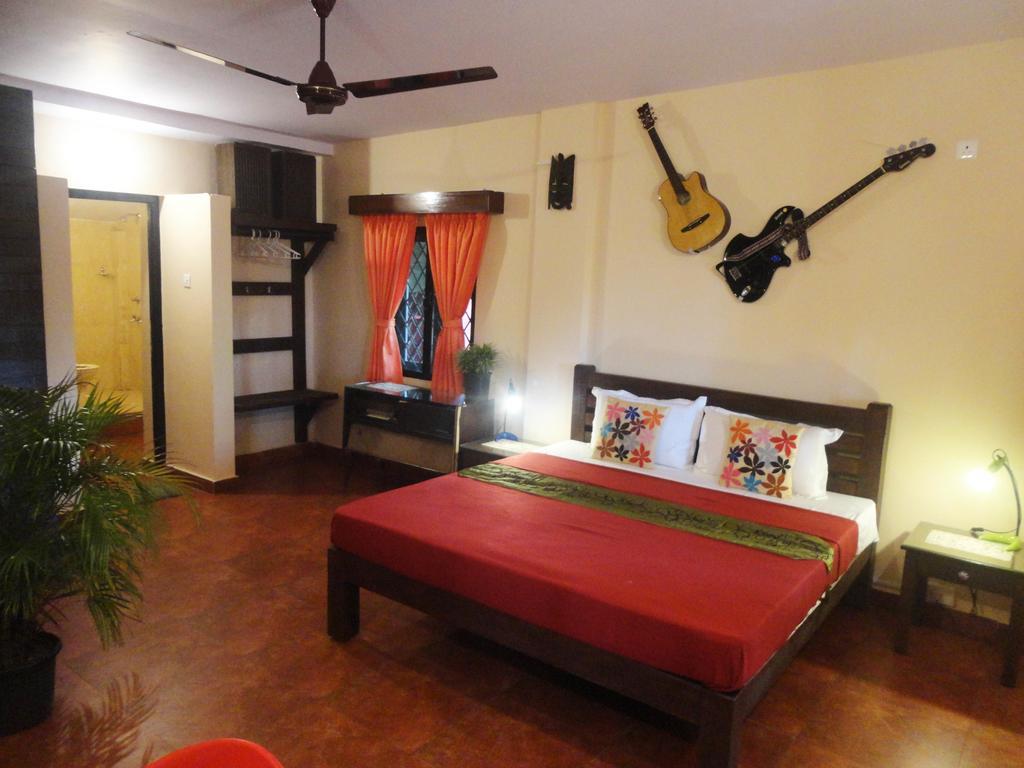 The Yuppi Hippi Hideout Hotel อันจูนา ห้อง รูปภาพ