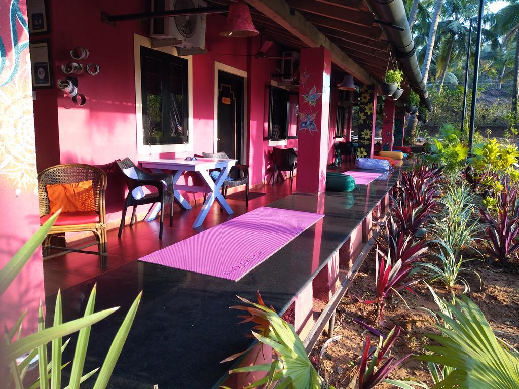The Yuppi Hippi Hideout Hotel อันจูนา ภายนอก รูปภาพ